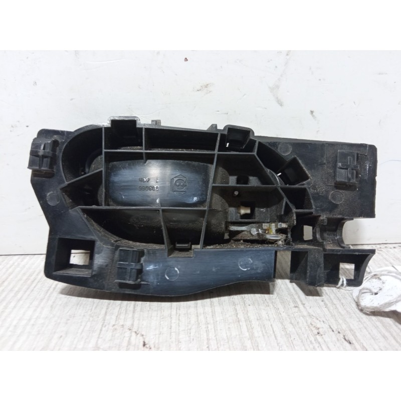 Recambio de maneta interior puerta trasera izquierda para peugeot 208 i (ca_, cc_) 1.2 vti 82 referencia OEM IAM   