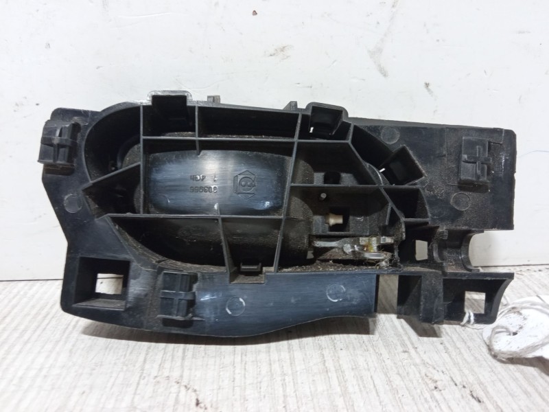 Recambio de maneta interior puerta trasera izquierda para peugeot 208 i (ca_, cc_) 1.2 vti 82 referencia OEM IAM   