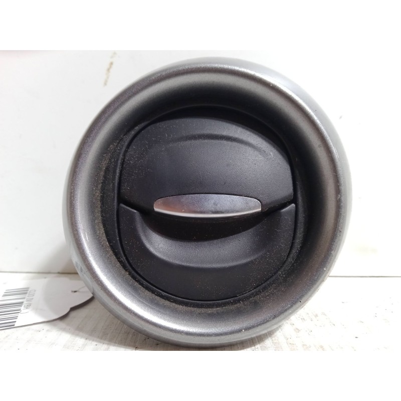 Recambio de aireador izquierdo para renault clio iv (bh_) 1.5 dci 90 referencia OEM IAM 687605663R.0823902001  