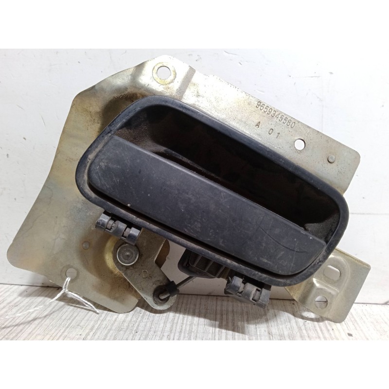 Recambio de maneta interior puerta corredera derecha para peugeot partner monospace (5_, g_) 1.6 hdi 75 referencia OEM IAM   