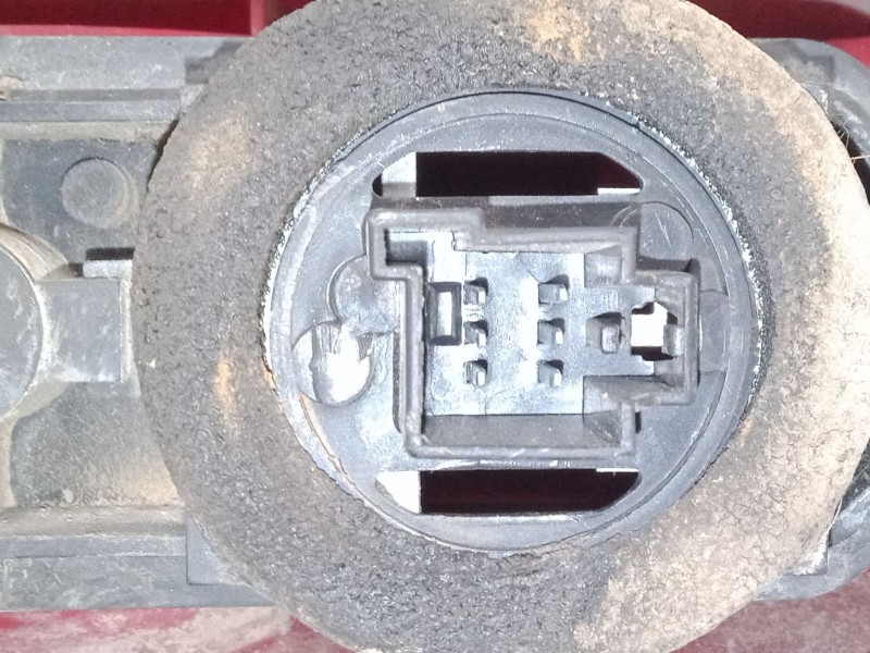 Recambio de piloto trasero izquierdo para ford focus i furgoneta/station wagon (dnw) 1.8 tdci referencia OEM IAM   