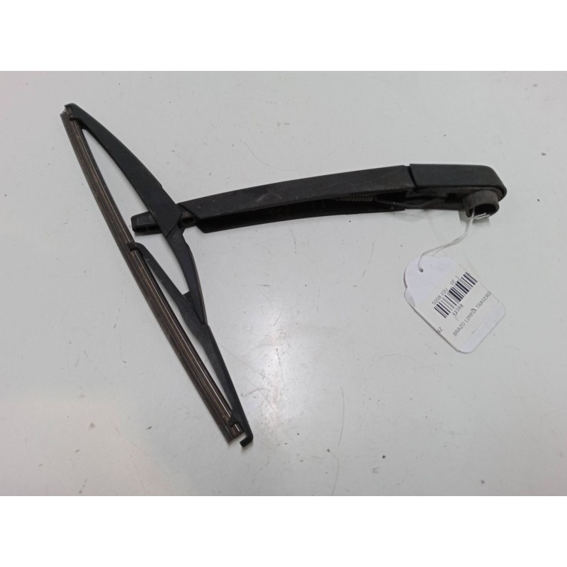 Recambio de brazo limpia trasero para peugeot 5008 (0u_, 0e_) 1.6 hdi referencia OEM IAM   