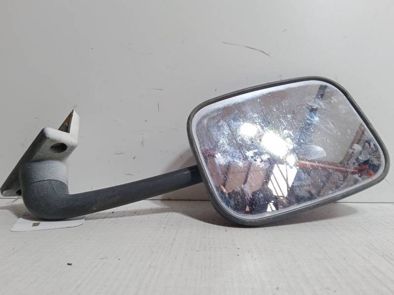 RETROVISOR IZQUIERDO 