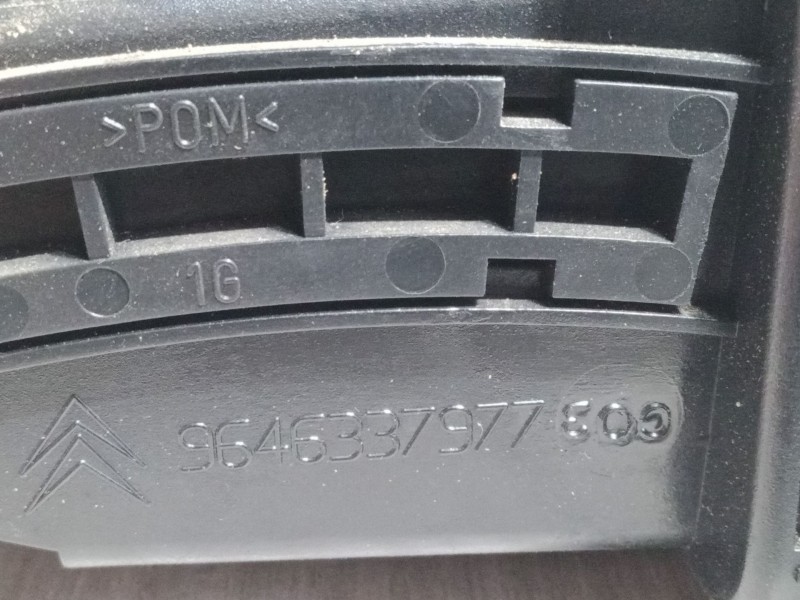 Recambio de aireador derecho para citroën c4 coupé (la_) 1.6 hdi referencia OEM IAM 9646337977600  