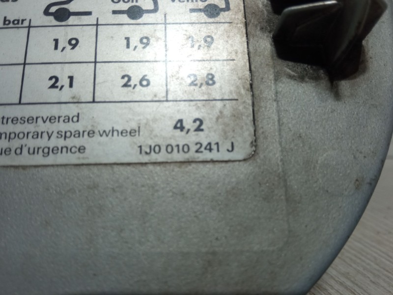 Recambio de tapa exterior combustible para volkswagen golf iv (1j1) 1.9 tdi referencia OEM IAM   