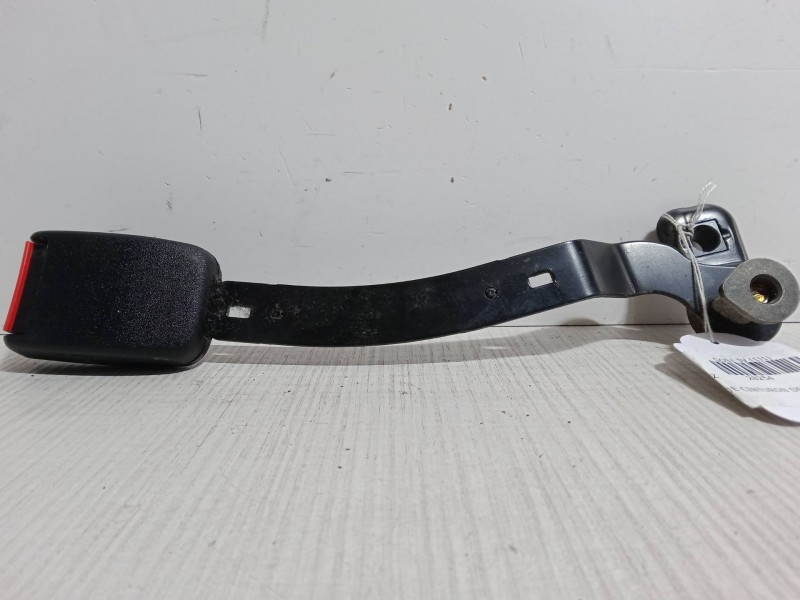 Recambio de anclaje cinturon delantero derecho para volkswagen golf iv (1j1) 1.6 referencia OEM IAM 1J4858471.091098B  