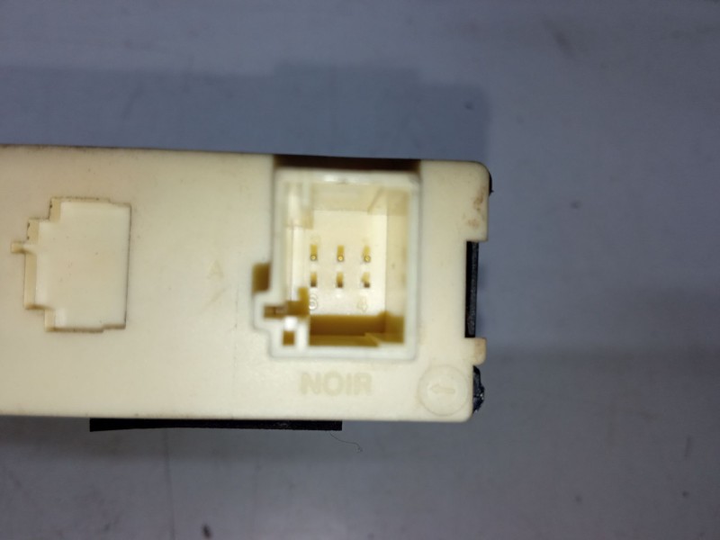 Recambio de elevalunas electrico delantero derecho para citroën c4 coupé (la_) 1.6 hdi referencia OEM IAM 984940-100  