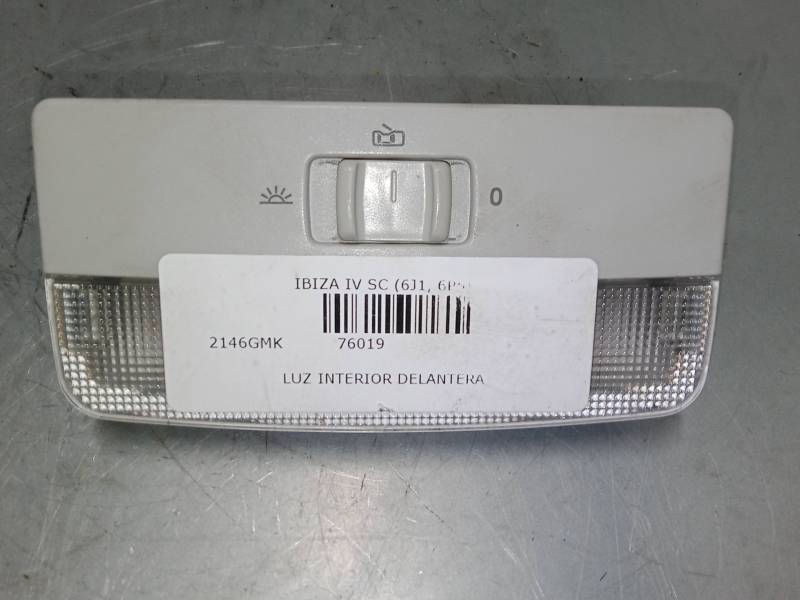 LUZ INTERIOR DELANTERA 