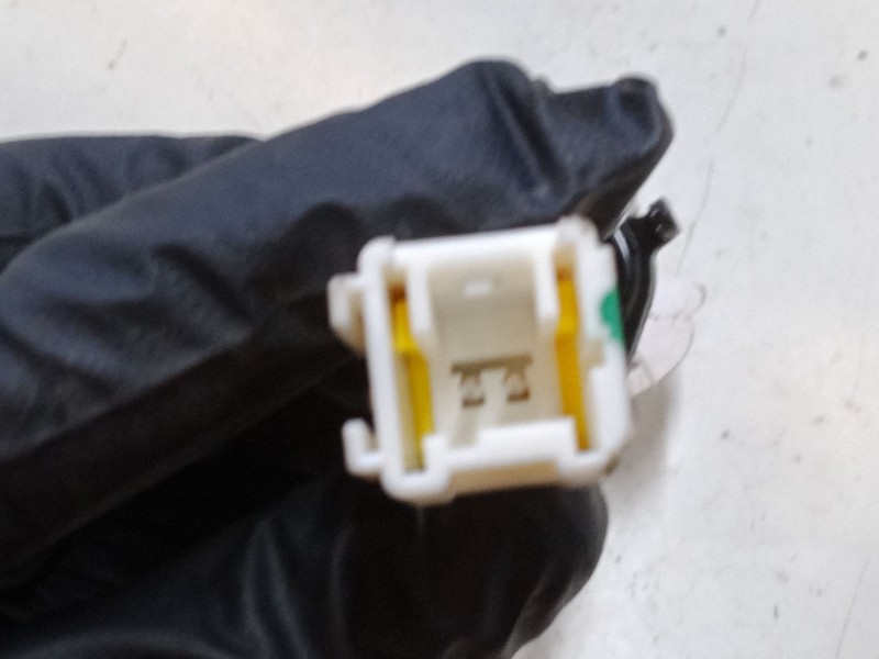 Recambio de anclaje cinturon delantero izquierdo para peugeot 5008 (0u_, 0e_) 1.6 hdi referencia OEM IAM   