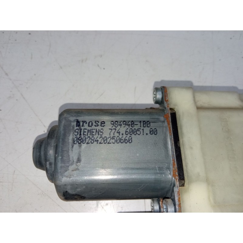 Recambio de elevalunas electrico delantero derecho para citroën c4 coupé (la_) 1.6 hdi referencia OEM IAM 984940-100  