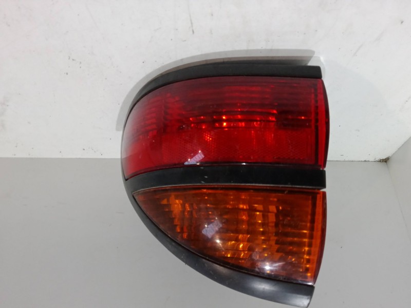 Recambio de piloto trasero derecho para renault laguna i (b56_, 556_) 1.9 dti (b56j) referencia OEM IAM   