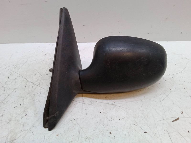 Recambio de retrovisor izquierdo para daewoo lanos (klat) 1.5 referencia OEM IAM   