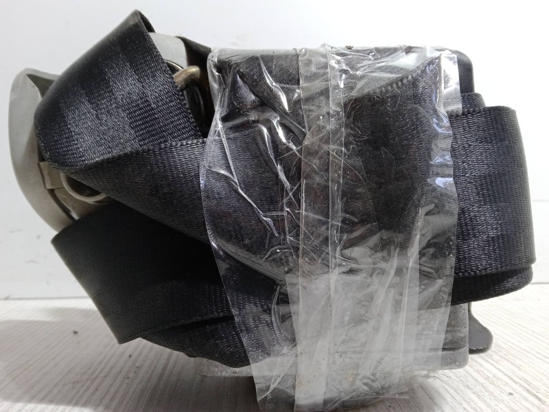 Recambio de cinturon seguridad delantero derecho para volkswagen golf iv (1j1) 1.6 referencia OEM IAM   