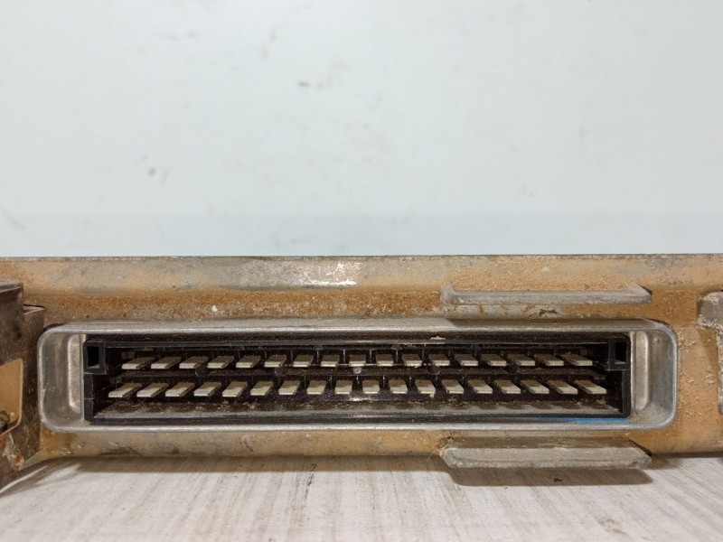 Recambio de centralita motor uce para renault clio i (b/c57_, 5/357_) 1.2 (5/357y, 5/357k) referencia OEM IAM 7700101909  