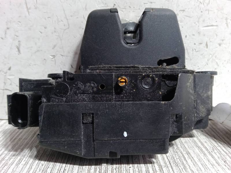 CERRADURA MALETERO / PORTON 
