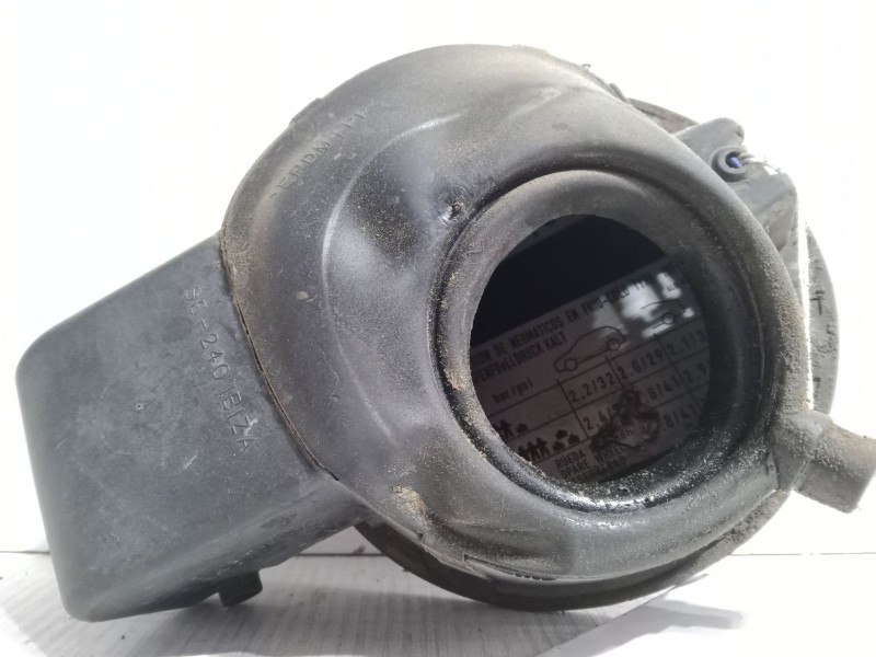 Recambio de tapa exterior combustible para seat ibiza iii (6l1) 1.9 sdi referencia OEM IAM   