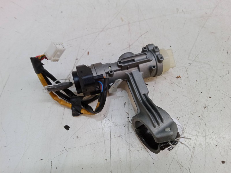 Recambio de clausor para kia sportage ii (je_, km_) 2.0 crdi referencia OEM IAM   