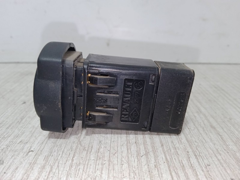 Recambio de warning para dacia sandero 1.2 16v referencia OEM IAM 602232A  