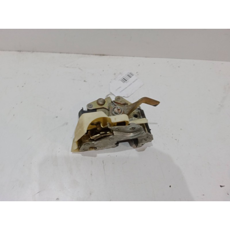 Recambio de cerradura puerta trasera izquierda para mercedes-benz 124 sedán (w124) 200 e (124.019) referencia OEM IAM   