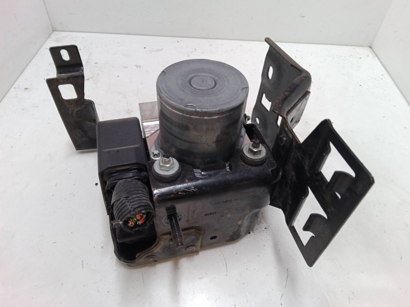 Recambio de abs para peugeot 5008 (0u_, 0e_) 1.6 hdi referencia OEM IAM 9674677580  0265230881