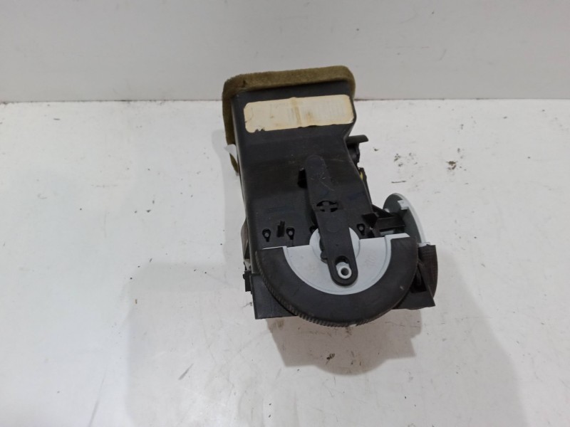 Recambio de aireador central derecho para cadillac bls wagon 1.9 d referencia OEM IAM   