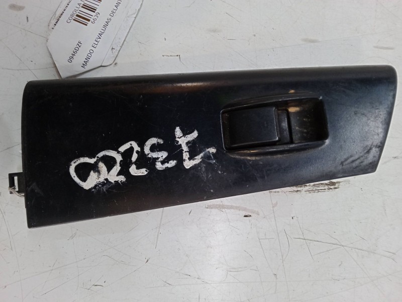 Recambio de mando elevalunas delantero derecho para toyota corolla (_e12_) 1.6 vvt-i (zze121_) referencia OEM IAM 7423102300  