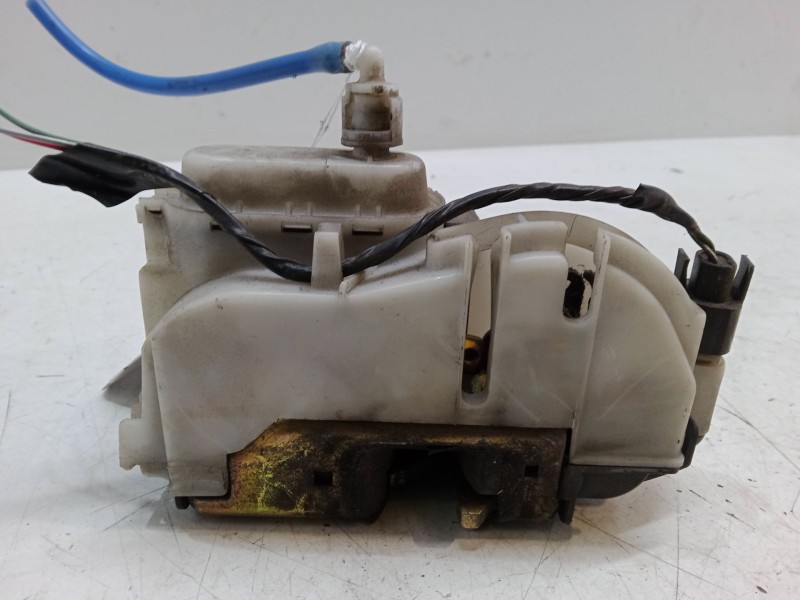 Recambio de cerradura puerta delantera derecha para volkswagen polo iii (6n1) 45 1.0 referencia OEM IAM   