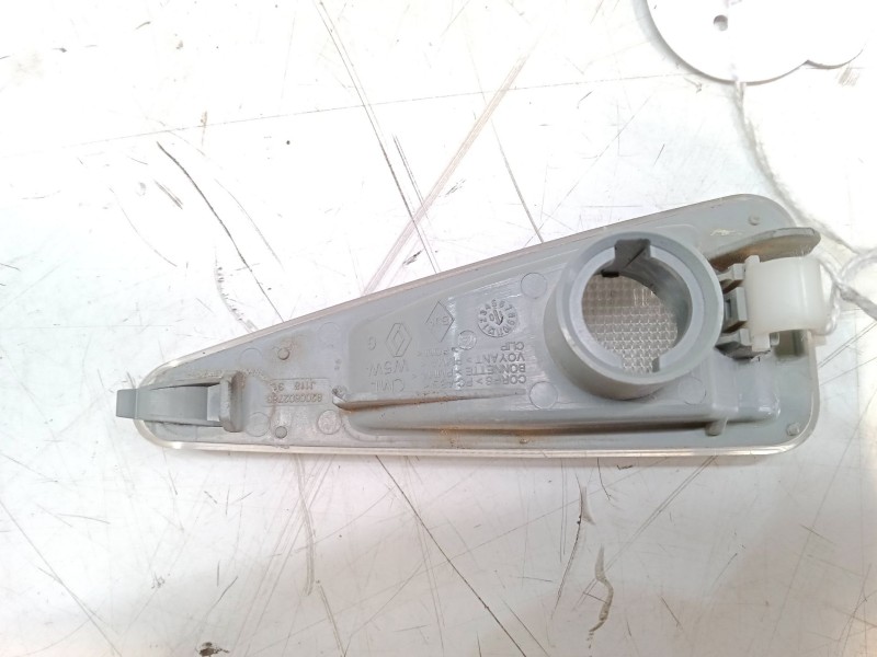 Recambio de intermitente lateral izquierdo para dacia sandero 1.6 (bs0d, bs0b, bs0f, bs0h) referencia OEM IAM   