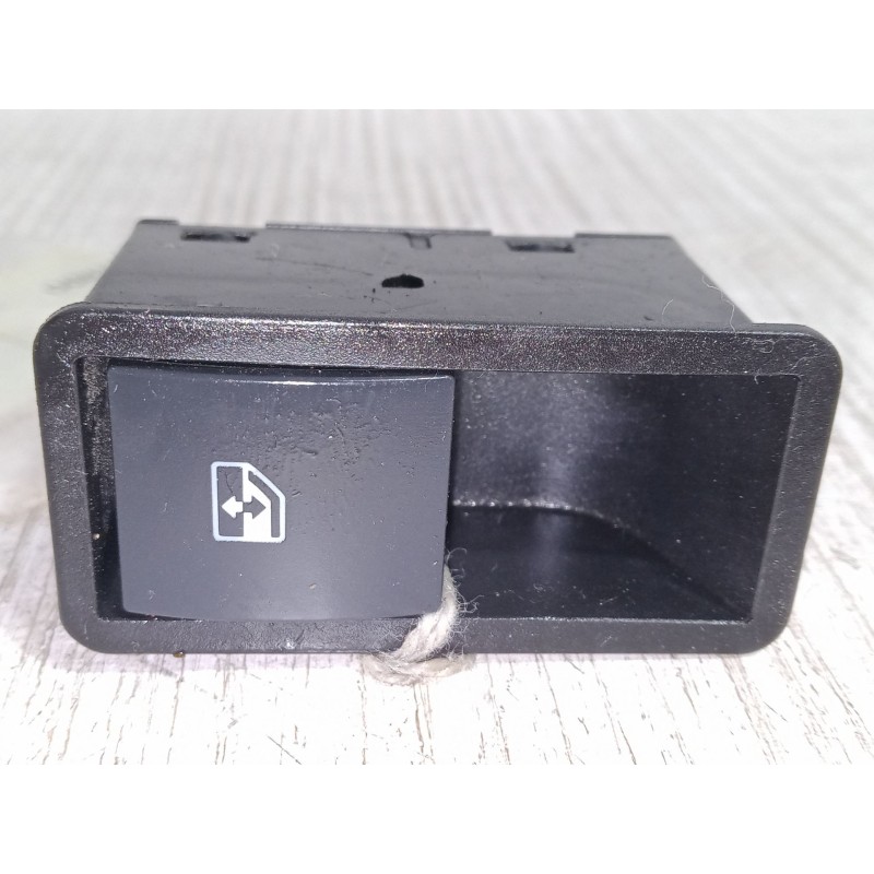 Recambio de mando elevalunas trasero izquierdo para opel zafira b furgoneta/monovolumen (a05) 1.9 cdti van (m75) referencia OEM 