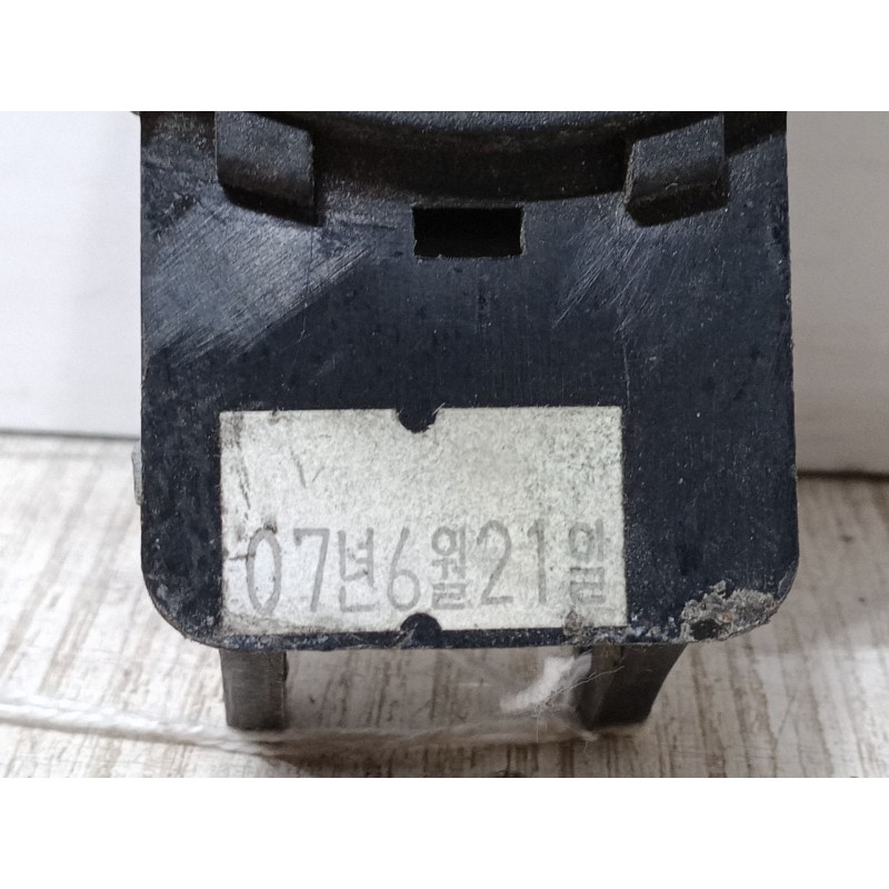 Recambio de maneta interior puerta delantera izquierda para chevrolet aveo / kalos hatchback (t200) 1.2 referencia OEM IAM   