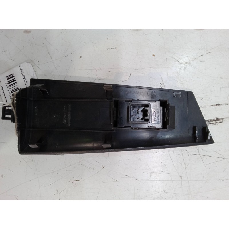 Recambio de mando elevalunas delantero derecho para toyota corolla (_e12_) 1.6 vvt-i (zze121_) referencia OEM IAM 7423102300  