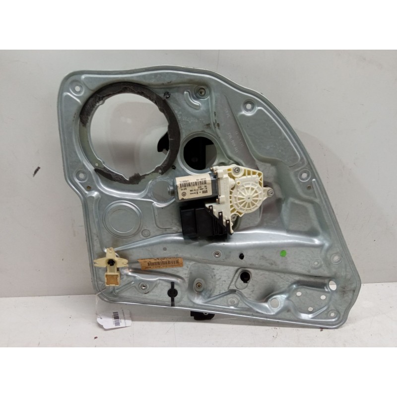 Recambio de elevalunas electrico trasero izquierdo para volkswagen golf iv (1j1) 1.6 referencia OEM IAM   