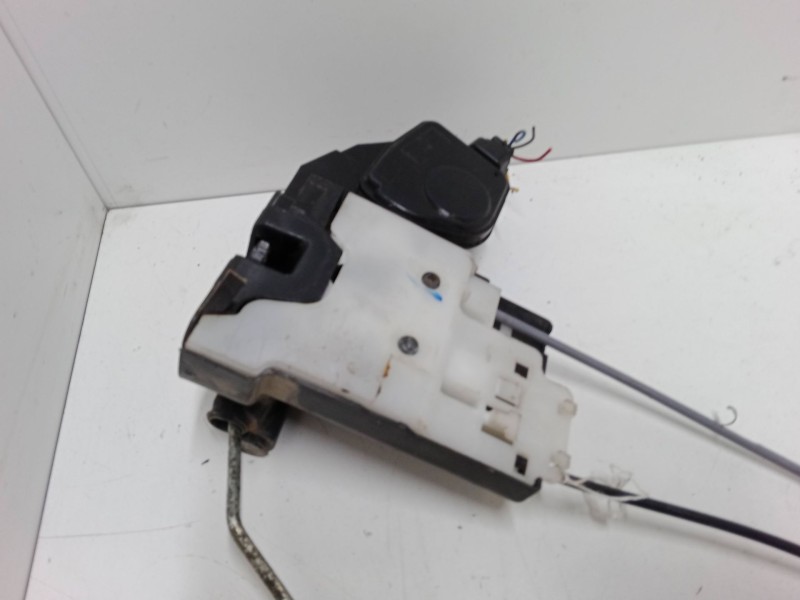 Recambio de cerradura puerta delantera derecha para kia sportage ii (je_, km_) 2.0 crdi referencia OEM IAM   