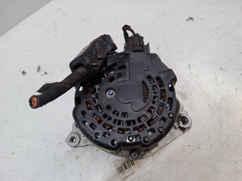 Recambio de alternador para kia stonic (yb) 1.0 t-gdi referencia OEM IAM 3730004950  8400383