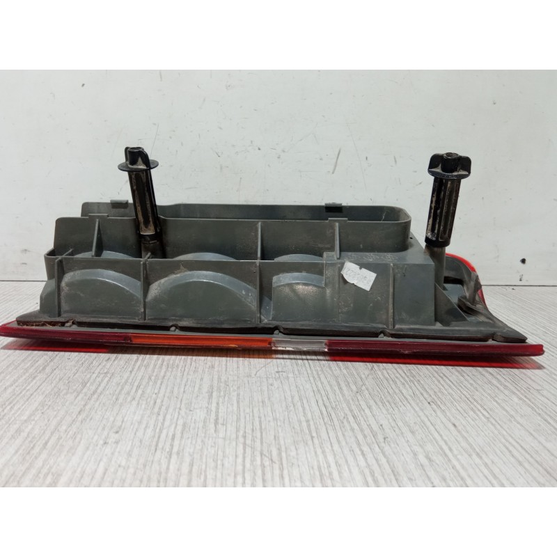 Recambio de piloto trasero izquierdo para ford fiesta furgoneta/monovolumen (j5_, j3_) 1.8 di referencia OEM IAM   