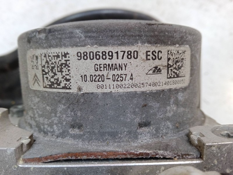 Recambio de abs para peugeot 208 i (ca_, cc_) 1.2 vti 82 referencia OEM IAM 9806891780  10022002574 Recambio de abs para peugeot 208 i (ca_, cc_) 1.2 vti 82 referencia OEM IAM 9806891780  10022002574