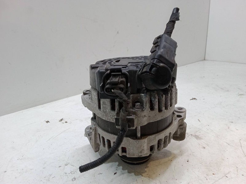 Recambio de alternador para kia stonic (yb) 1.0 t-gdi referencia OEM IAM 3730004950  8400383