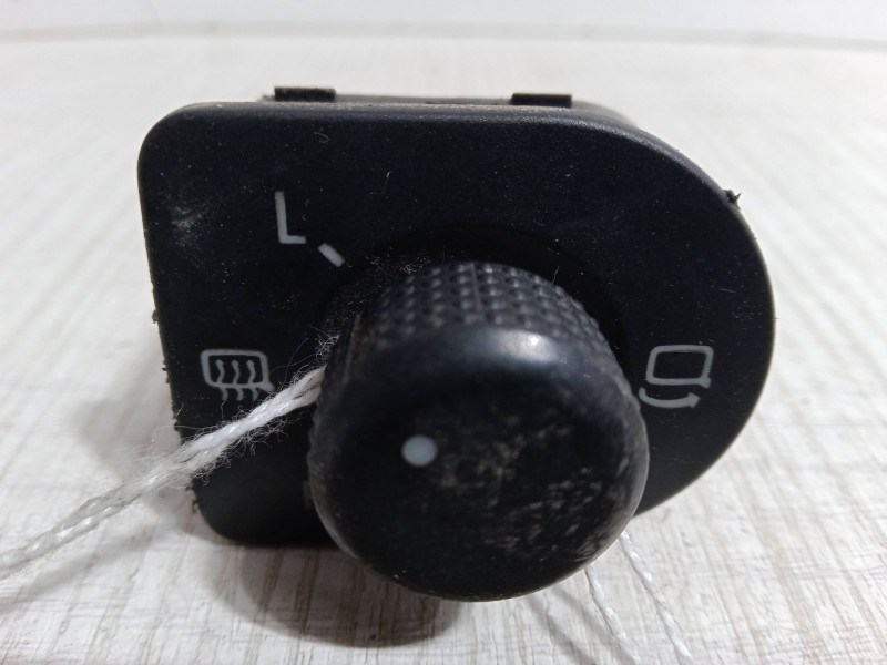 Recambio de mando retrovisor para volkswagen golf iv (1j1) 1.6 referencia OEM IAM   