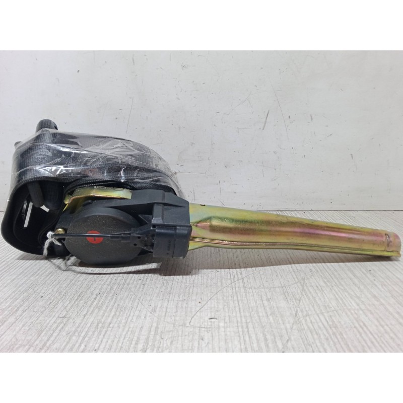 Recambio de cinturon con pretensor delantero izquierdo para seat ibiza ii (6k1) 1.4 16v referencia OEM IAM   