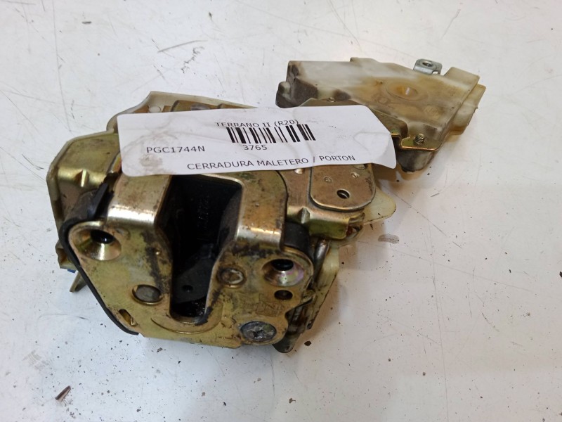 Recambio de cerradura maletero / porton para nissan terrano ii (r20) 2.7 tdi 4wd referencia OEM IAM   