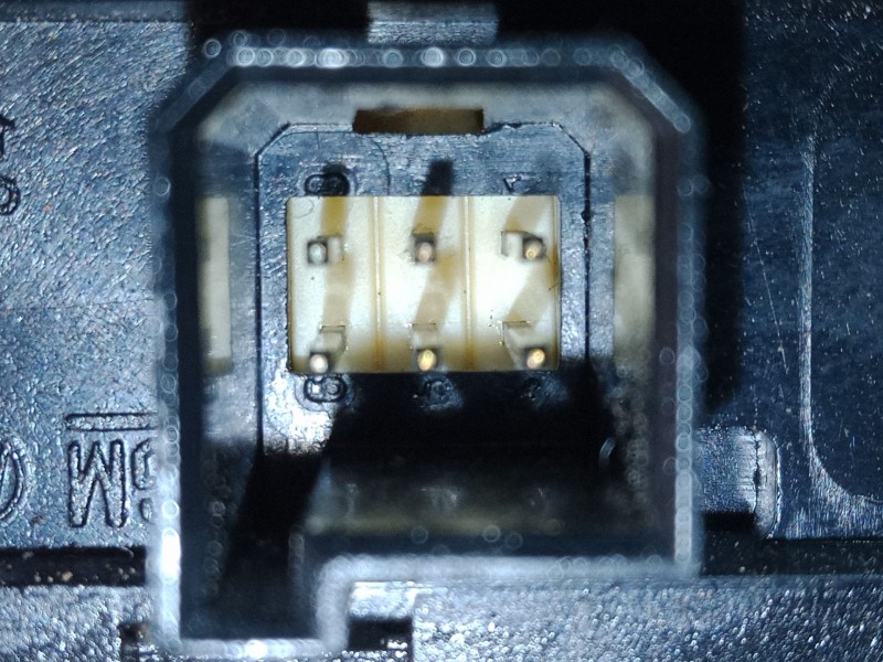 Recambio de mando elevalunas trasero izquierdo para opel zafira b furgoneta/monovolumen (a05) 1.9 cdti van (m75) referencia OEM 