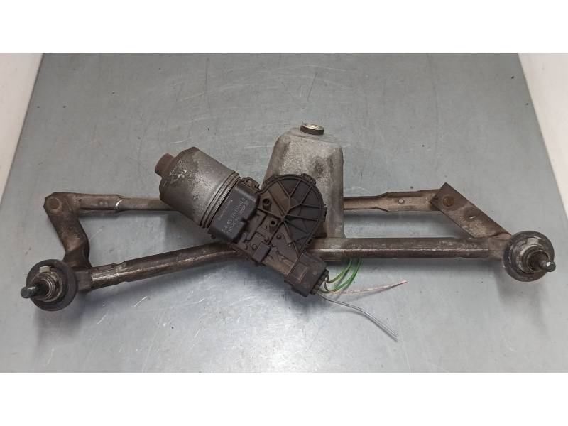 MOTOR LIMPIA DELANTERO 