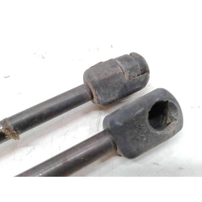 Recambio de amortiguadores malet/porton para dacia sandero 1.6 (bs0d, bs0b, bs0f, bs0h) referencia OEM IAM   