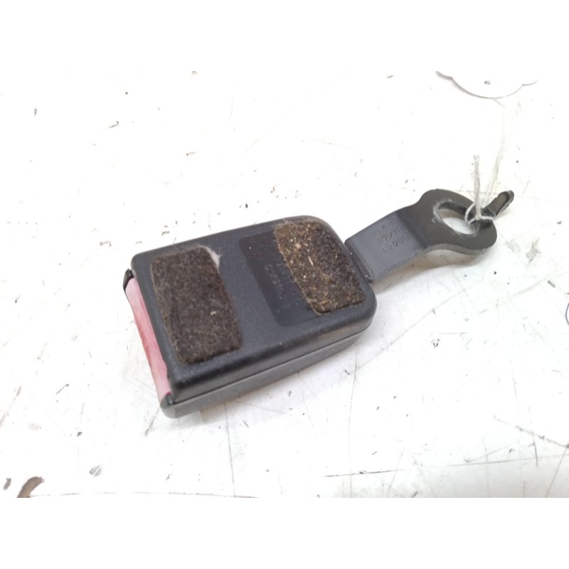 Recambio de anclaje cinturon delantero derecho para dacia sandero 1.6 (bs0d, bs0b, bs0f, bs0h) referencia OEM IAM   