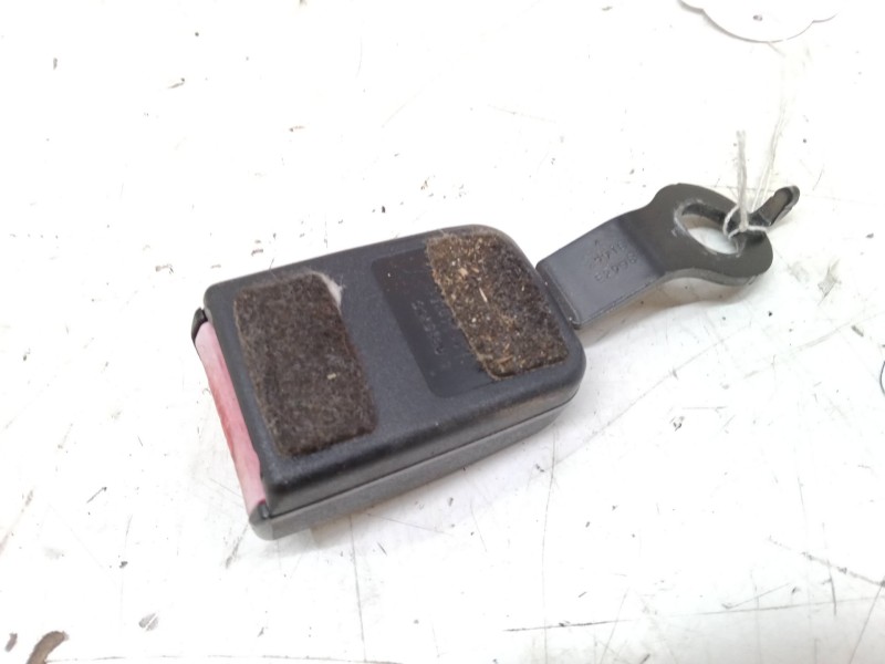 Recambio de anclaje cinturon delantero derecho para dacia sandero 1.6 (bs0d, bs0b, bs0f, bs0h) referencia OEM IAM   