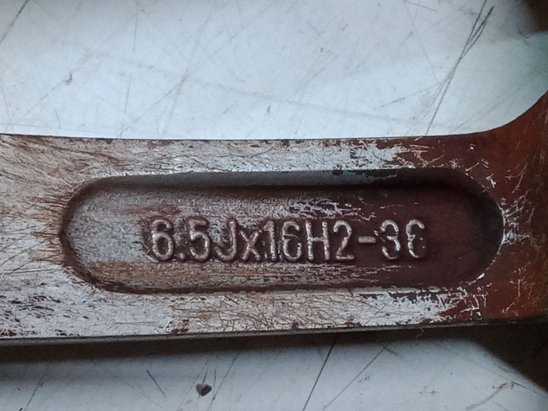 Recambio de llanta aluminio 16´´ para fiat croma (194_) 1.9 d multijet (194axc1b, 194axc12) referencia OEM IAM 6.5JX16H2ET36  