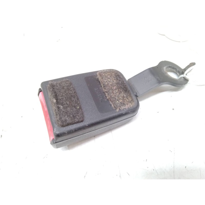 Recambio de anclaje cinturon delantero izquierdo para dacia sandero 1.6 (bs0d, bs0b, bs0f, bs0h) referencia OEM IAM   