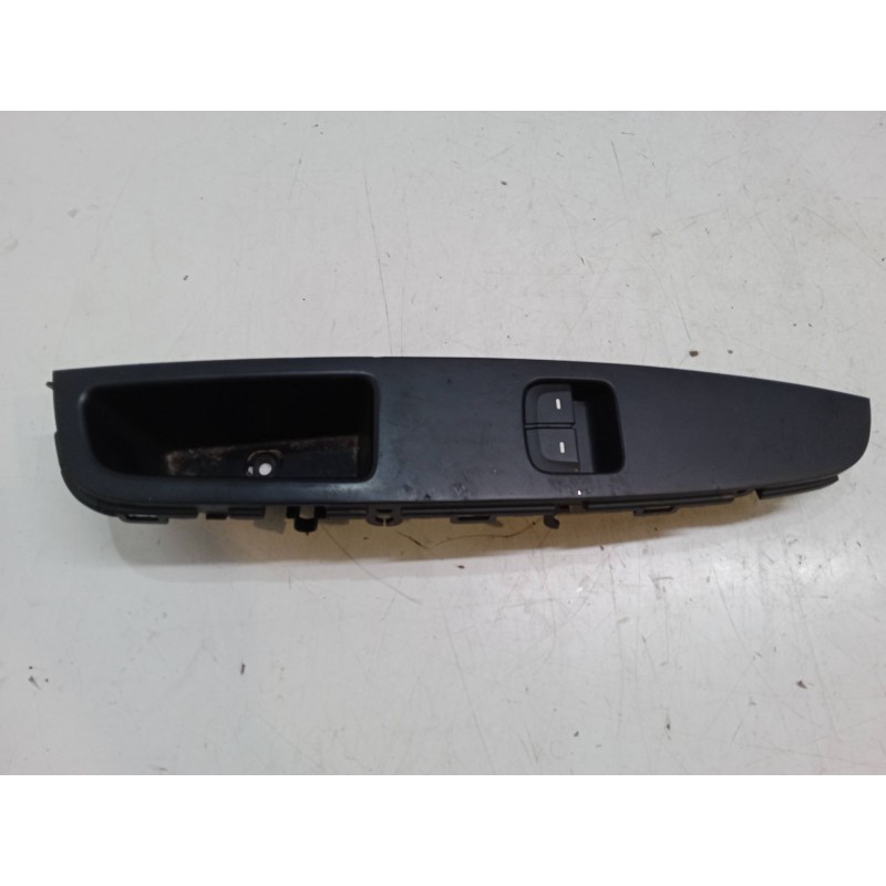 Recambio de mando elevalunas delantero izquierdo para hyundai i10 iii (ac3, ai3) 1.0 mpi referencia OEM IAM   