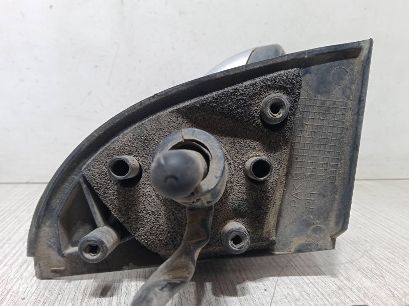 Recambio de retrovisor derecho para hyundai santamo 2.0 16v 4x4 referencia OEM IAM   