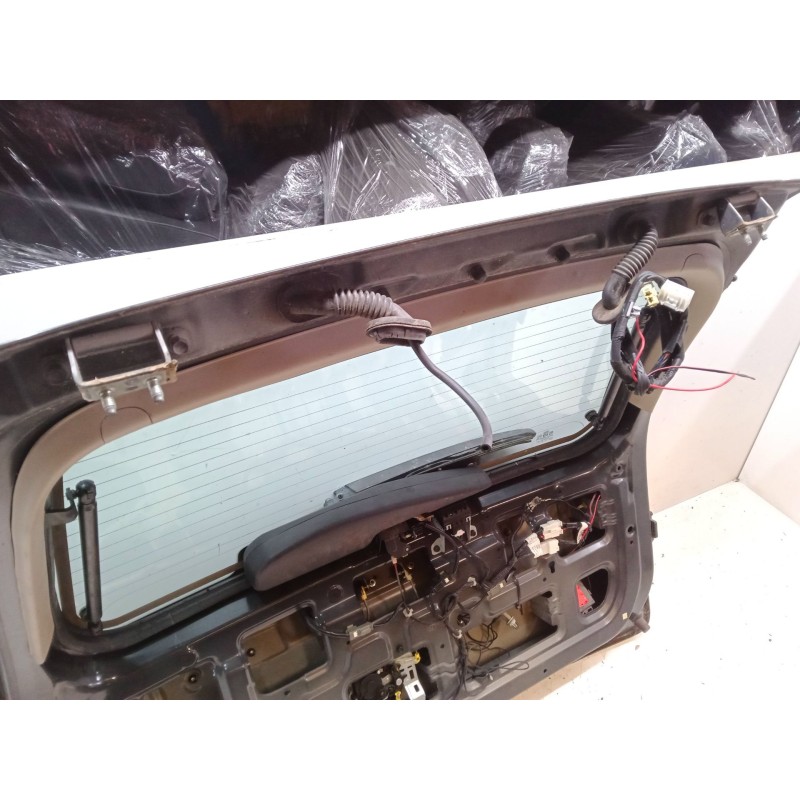 Recambio de porton trasero para kia sportage ii (je_, km_) 2.0 crdi referencia OEM IAM   